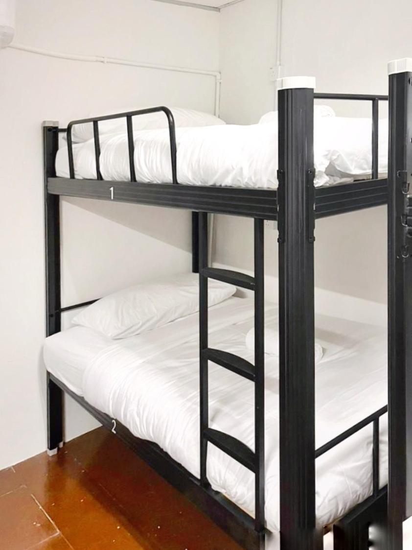 Pine Armenian Hostel George Town Ngoại thất bức ảnh