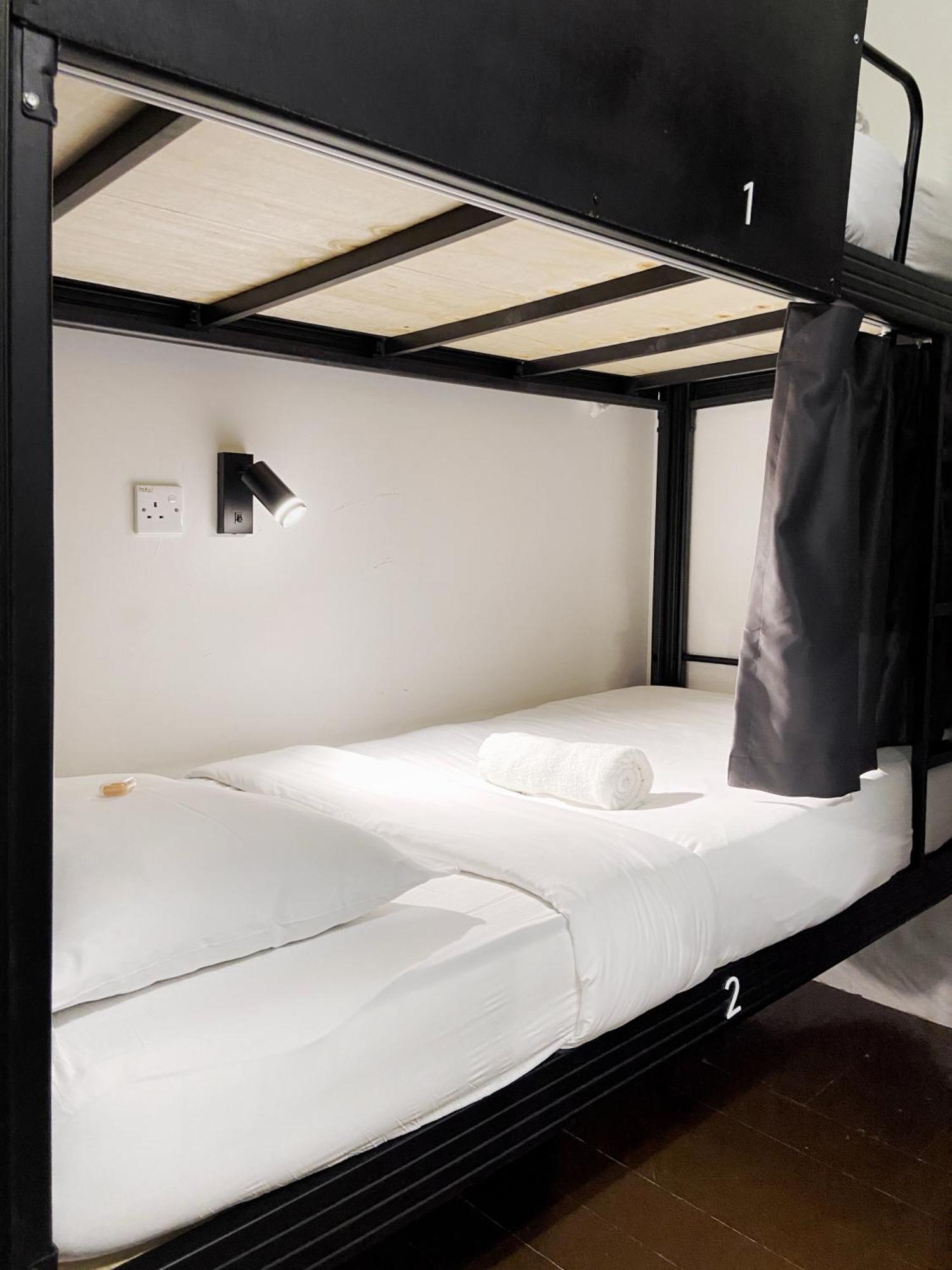 Pine Armenian Hostel George Town Ngoại thất bức ảnh