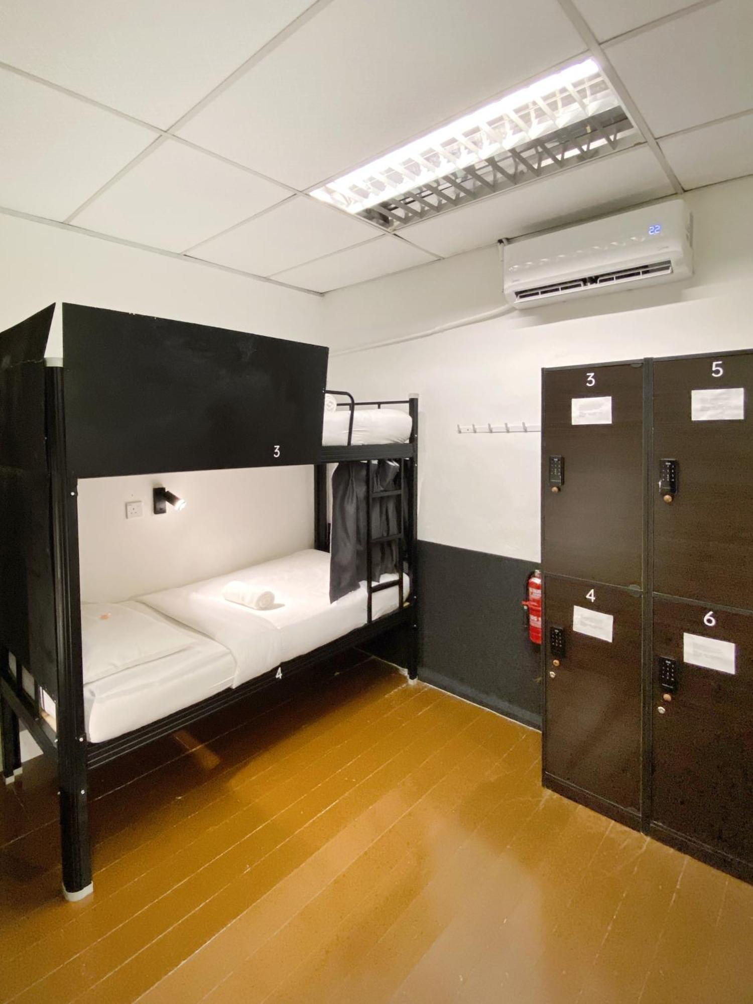 Pine Armenian Hostel George Town Ngoại thất bức ảnh