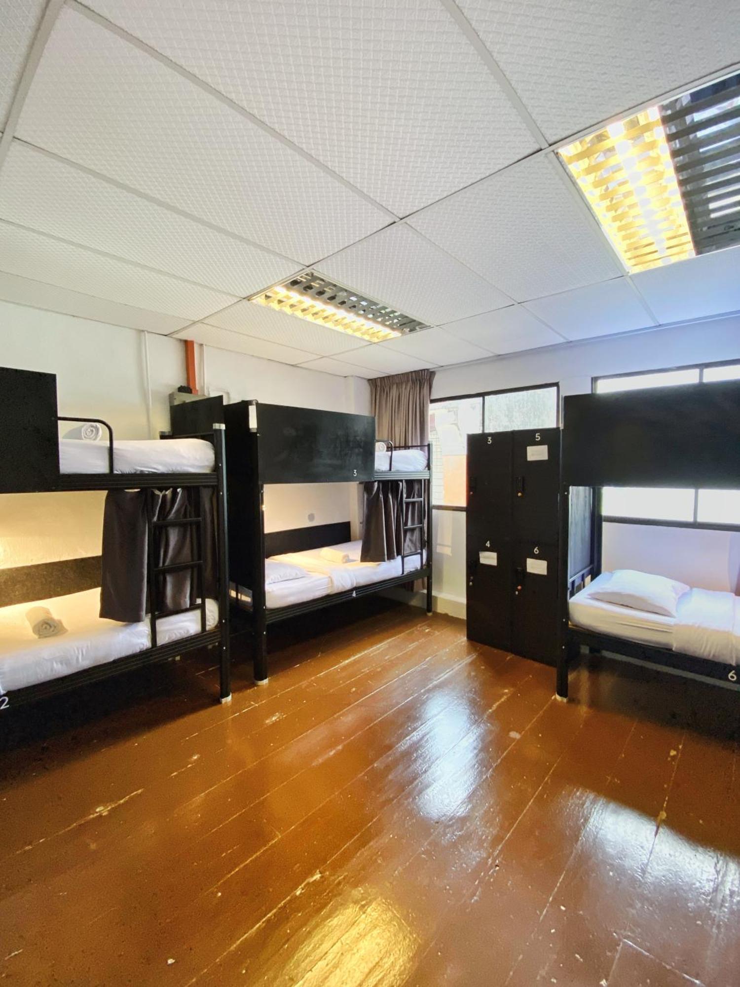 Pine Armenian Hostel George Town Ngoại thất bức ảnh